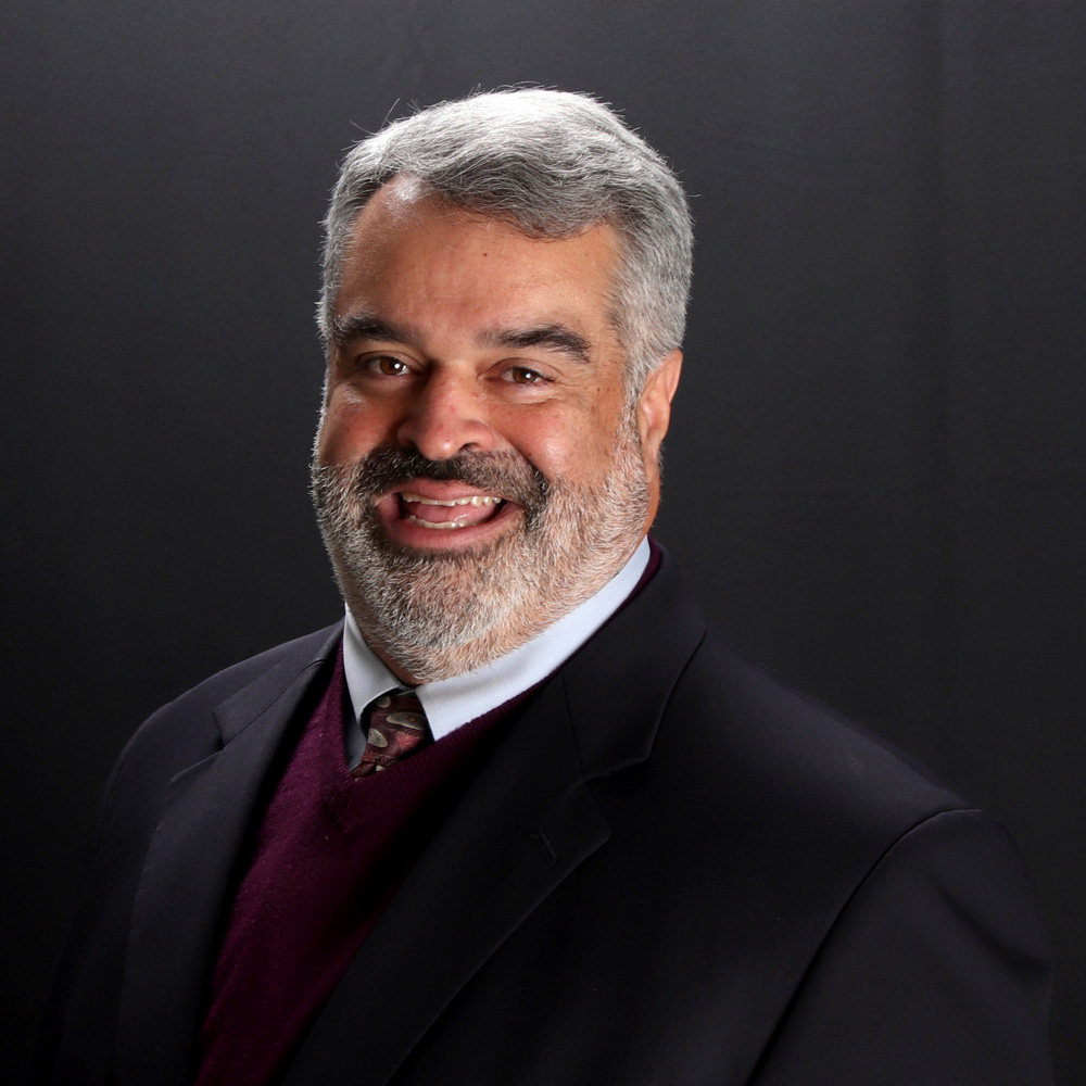 Bob Alvarez head shot